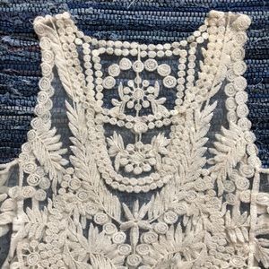 Embroidered Mesh Tank M/L